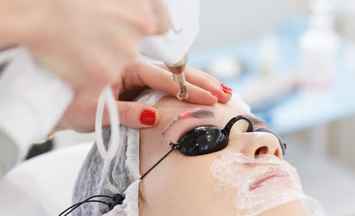 Gezichtsbehandeling + Nanoneedling Amsterdam